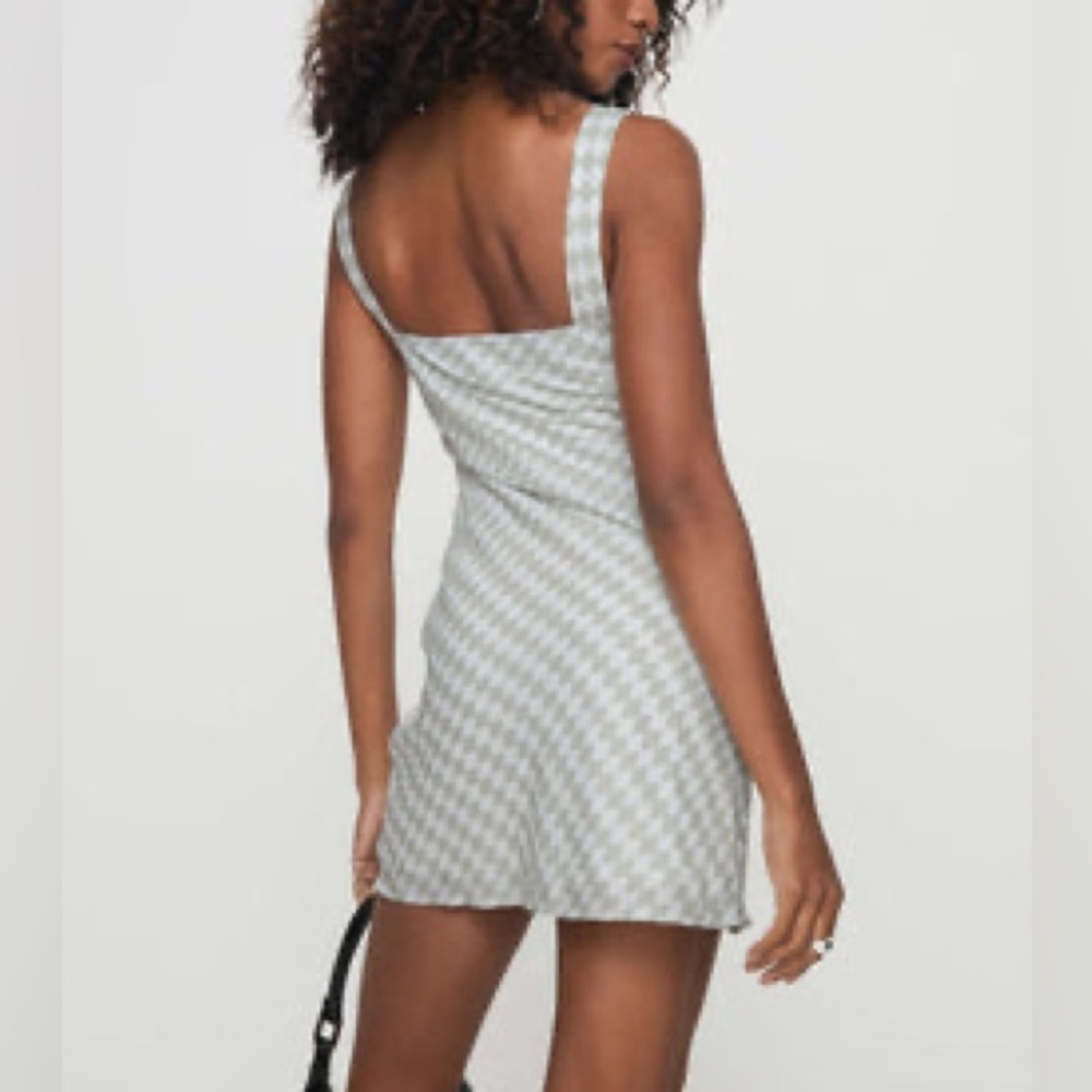 Princess Polly Granberg Mini Dress Size 8 Checkered V-Neck Black White Plaid - Picture 2 of 8